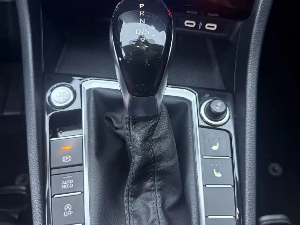 Volkswagen Sagitar — миниатюра 19