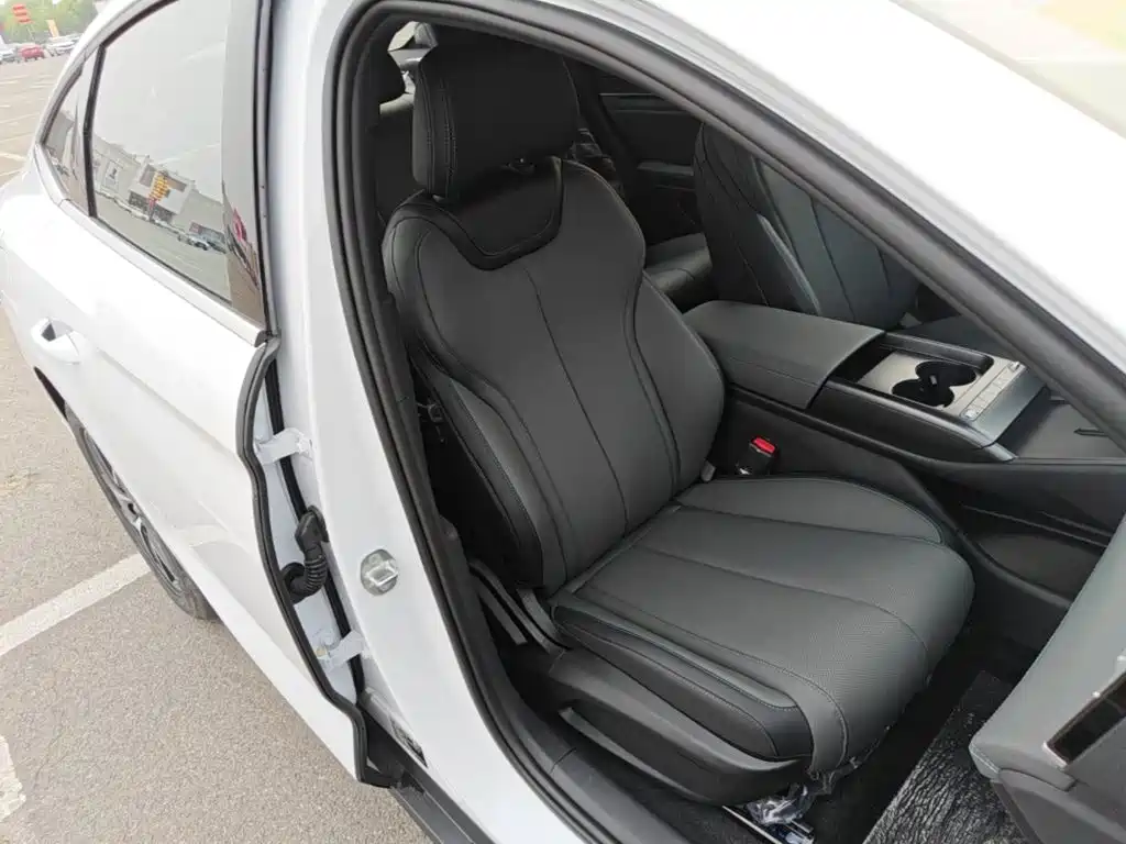 BYD Qin L — миниатюра 17