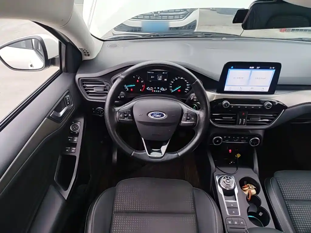 Ford Focus — миниатюра 11