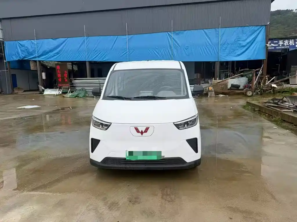 Wuling Yangguang — миниатюра 2