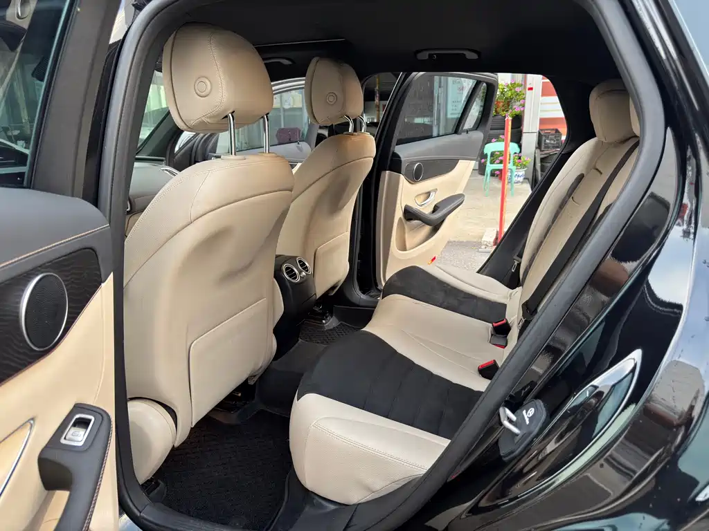 Mercedes-Benz EQC — миниатюра 8