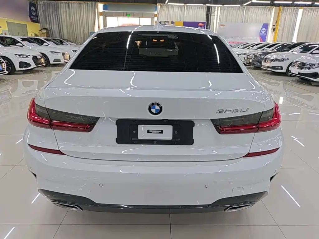 BMW 3 Series — миниатюра 6