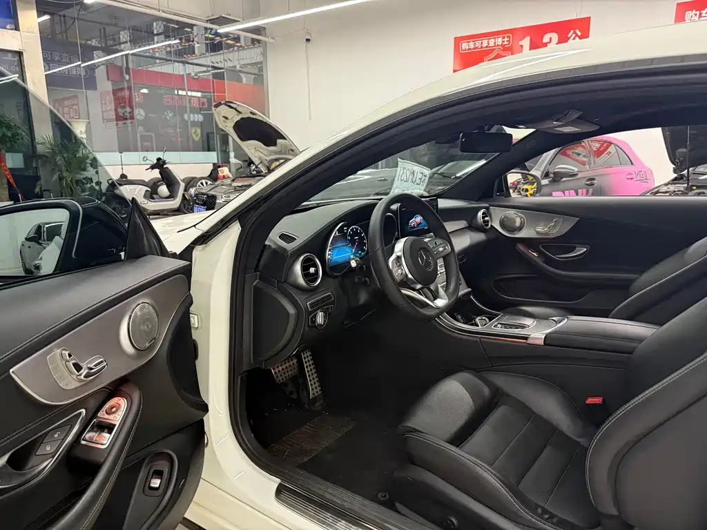 Mercedes-Benz C-Class (Import) — миниатюра 5