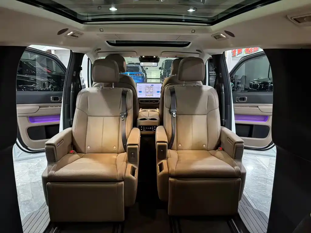 Li Auto Li MEGA — миниатюра 10