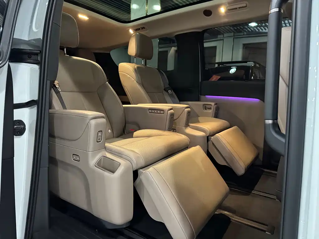 Li Auto Li MEGA — миниатюра 5