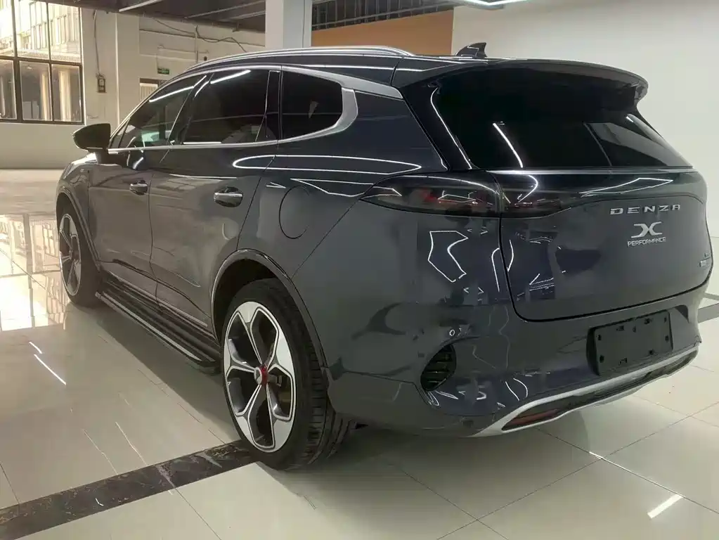 DENZA X