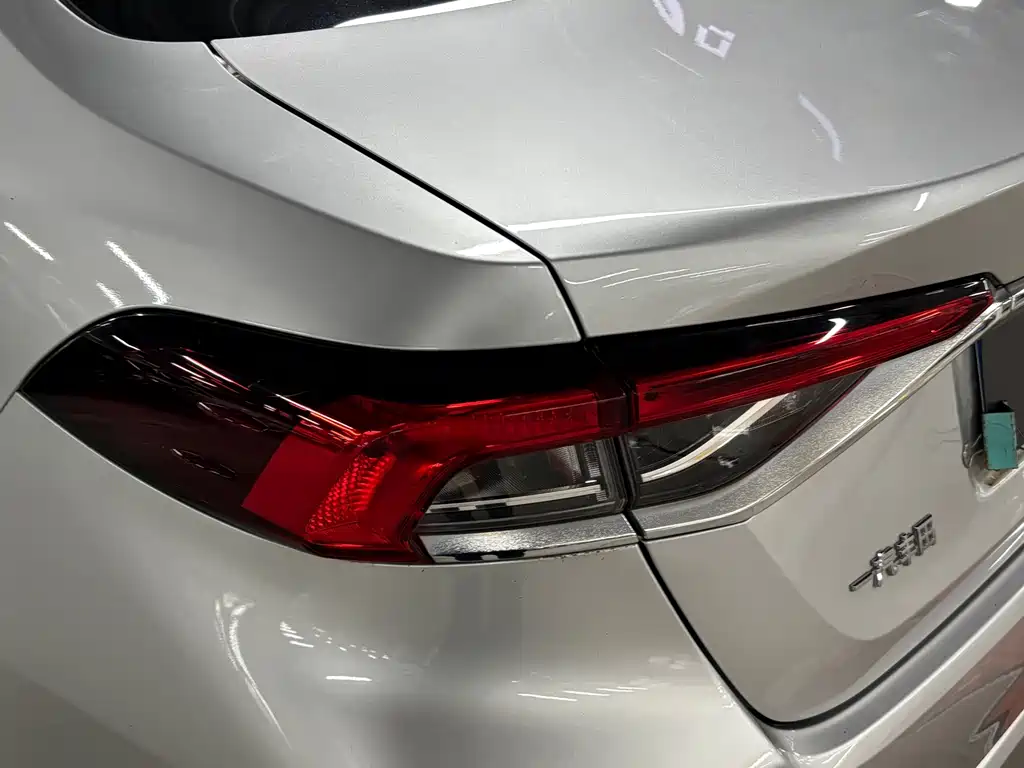 Toyota Corolla — миниатюра 5