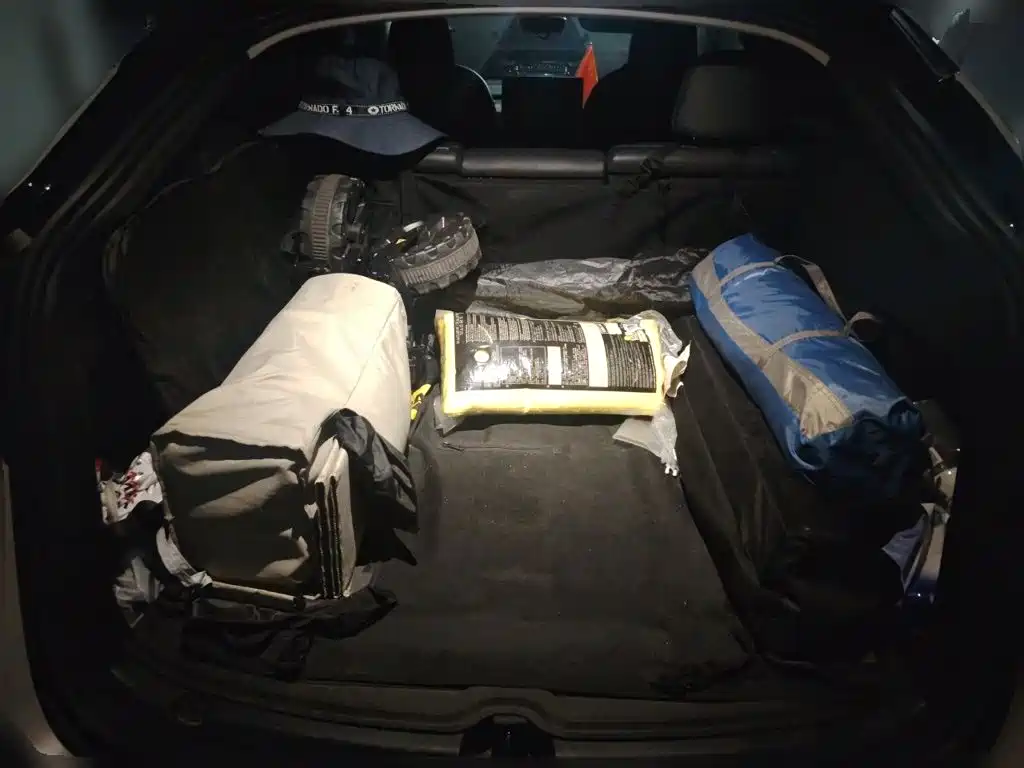Tesla Model Y — миниатюра 16