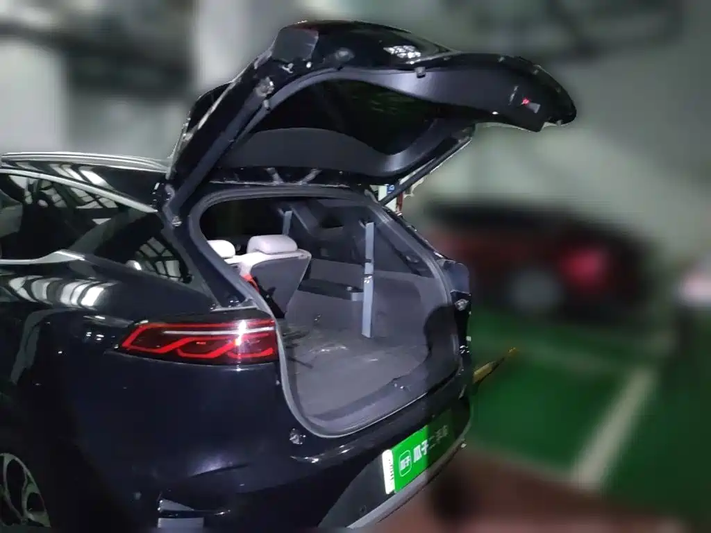 BYD Tang New Energy — миниатюра 10