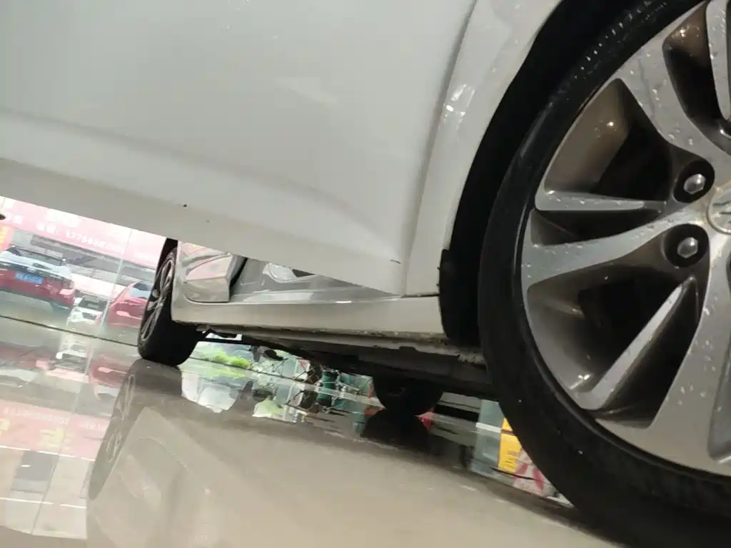 Buick Verano — миниатюра 21