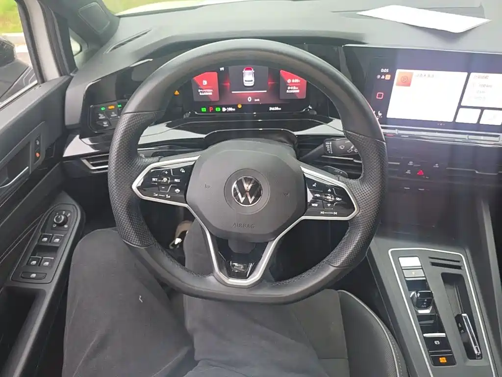 Volkswagen Golf — миниатюра 11