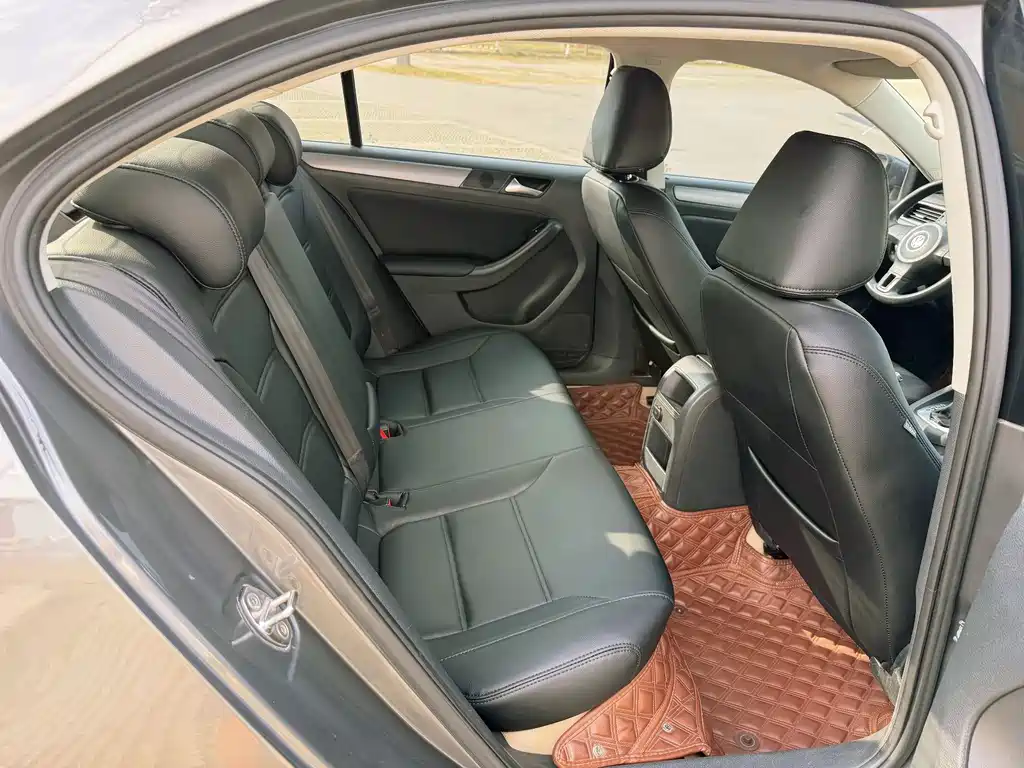 Volkswagen Sagitar — миниатюра 14