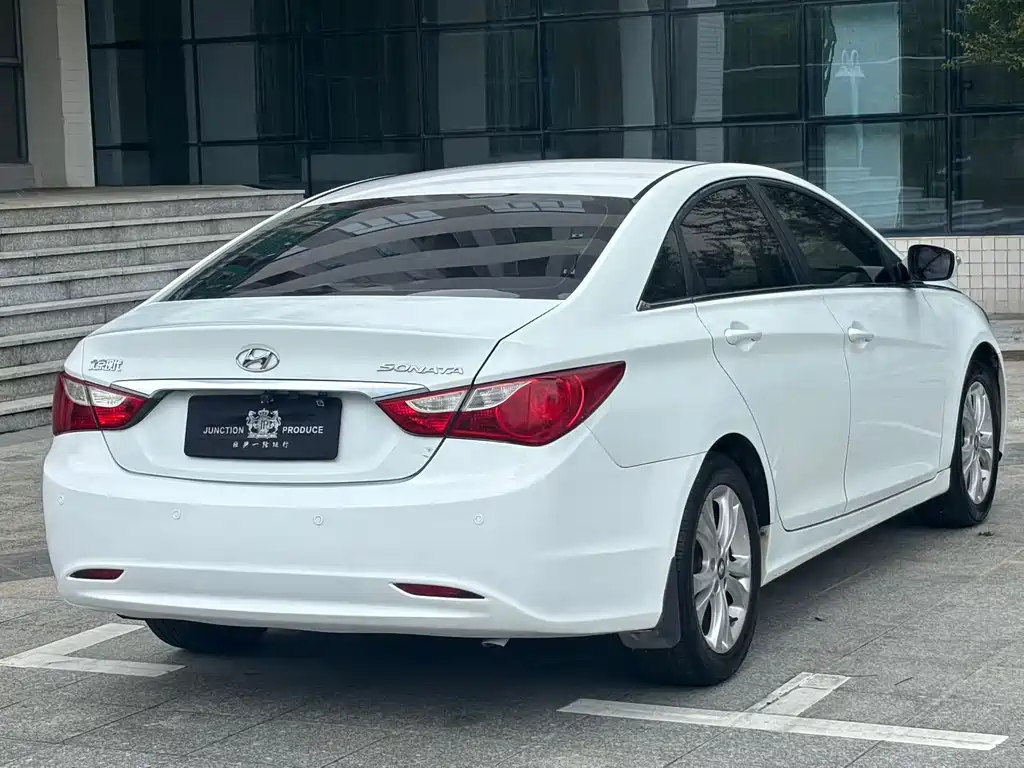 Hyundai Sonata — миниатюра 6