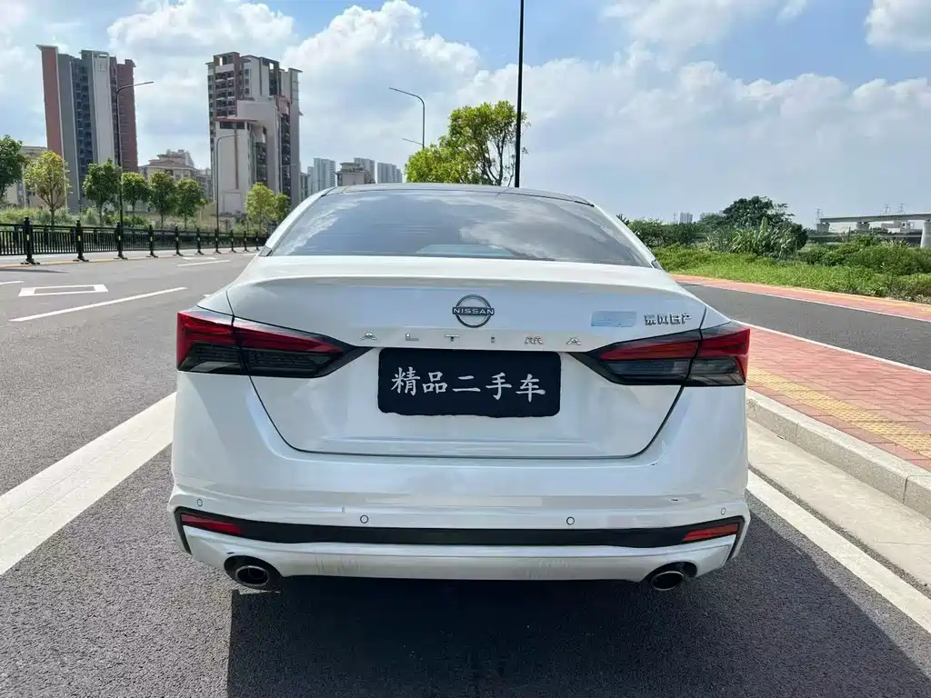 Nissan Teana — миниатюра 7