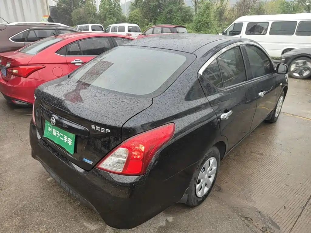 Nissan Sunny — миниатюра 7