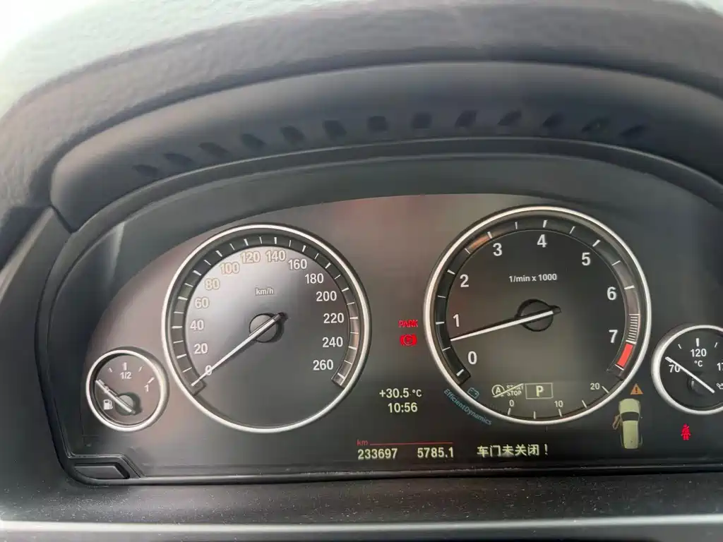 BMW X5 (Import) — миниатюра 6
