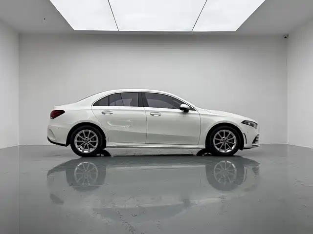 Mercedes-Benz A-Class — миниатюра 8