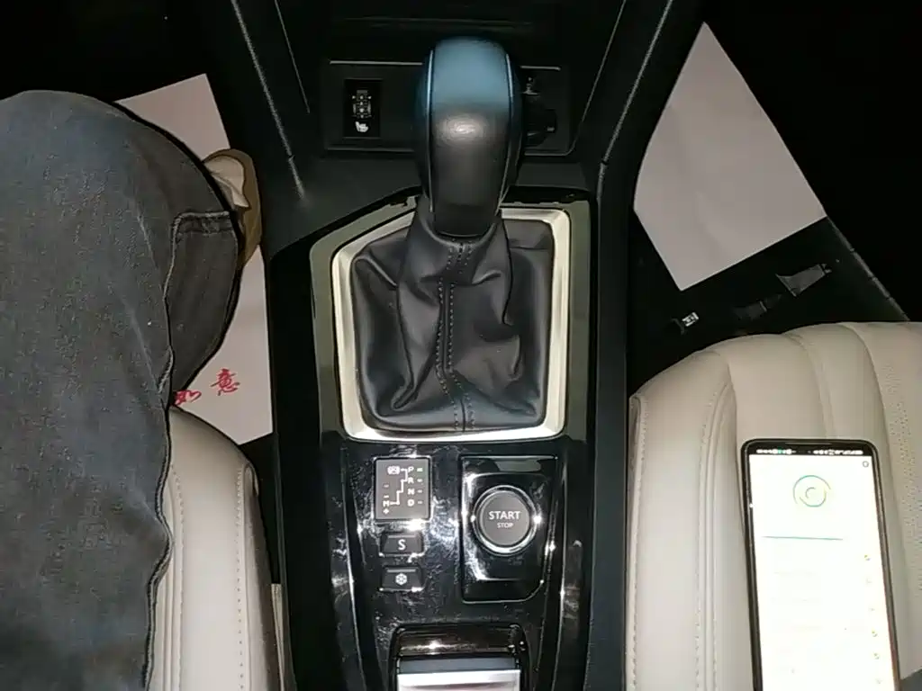 Peugeot 408 — миниатюра 14