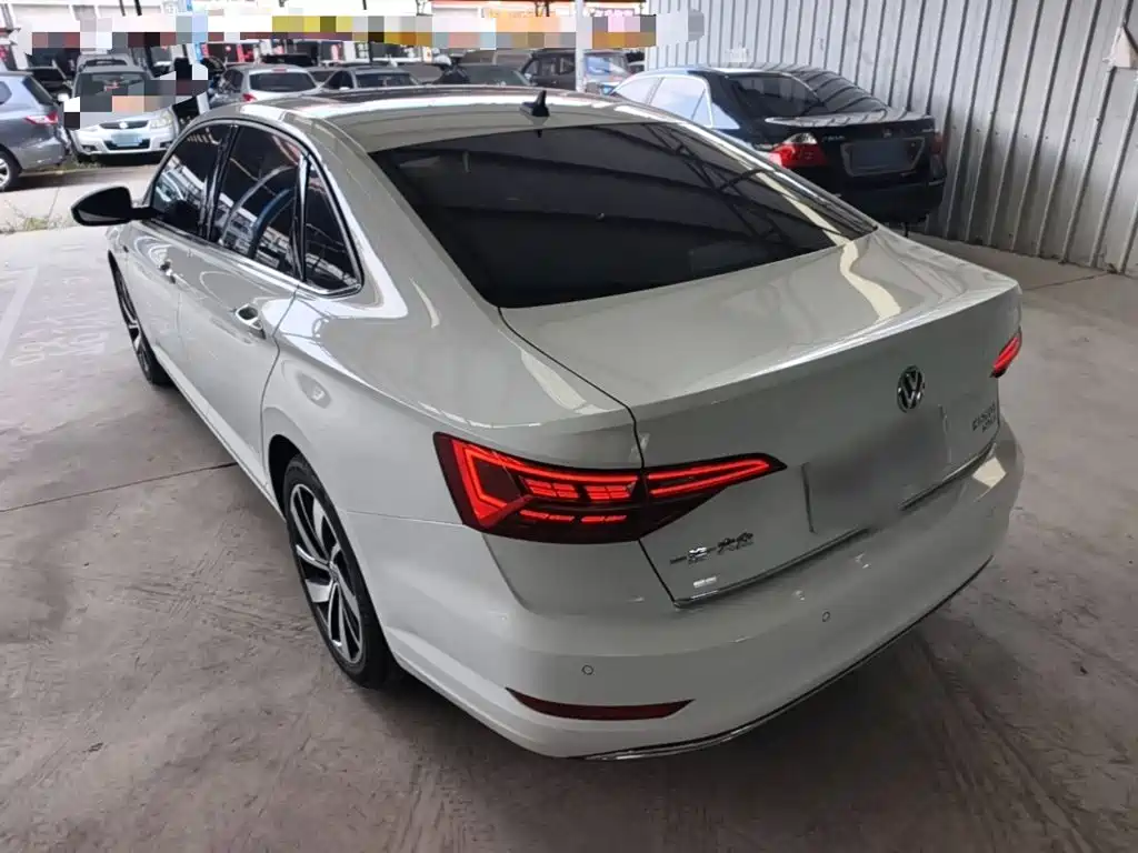 Volkswagen Sagitar — миниатюра 5