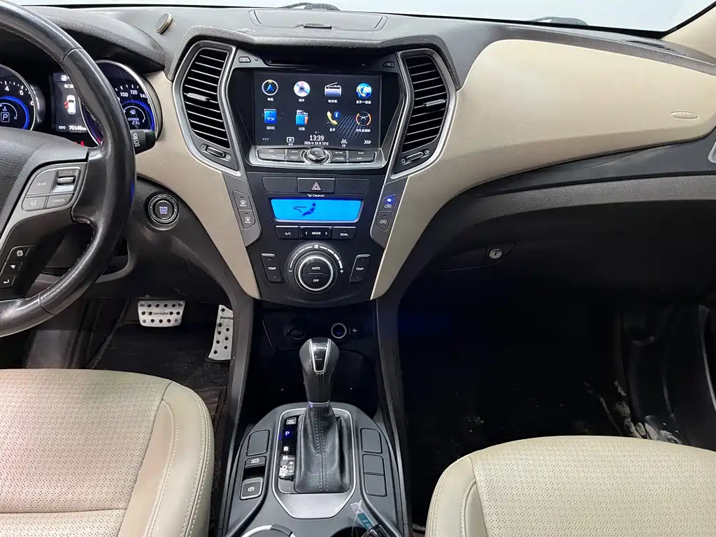 Hyundai Santa Fe — миниатюра 11