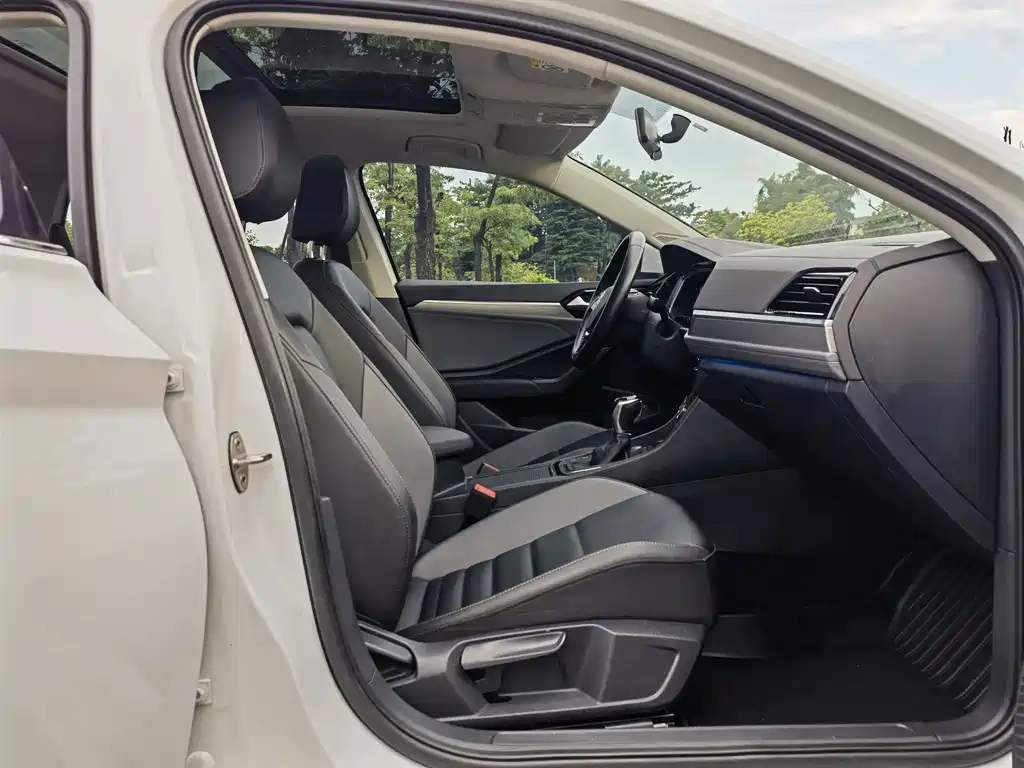 Volkswagen Sagitar — миниатюра 9