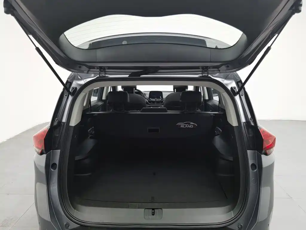Chevrolet Volando — миниатюра 16