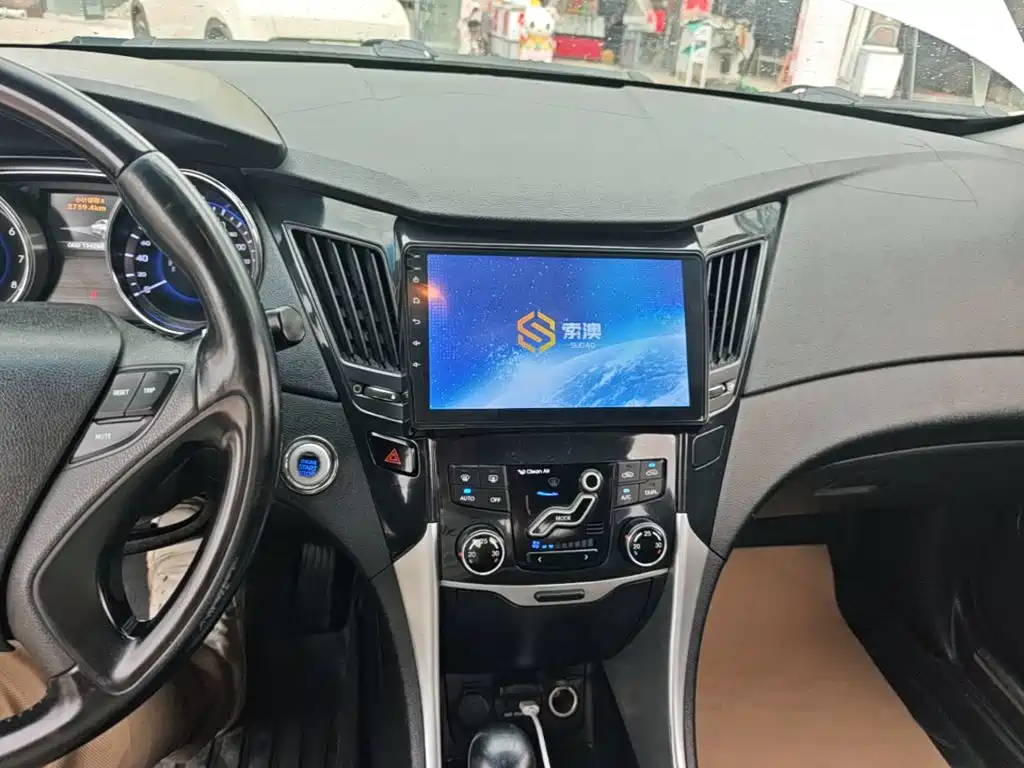 Hyundai Sonata — миниатюра 13