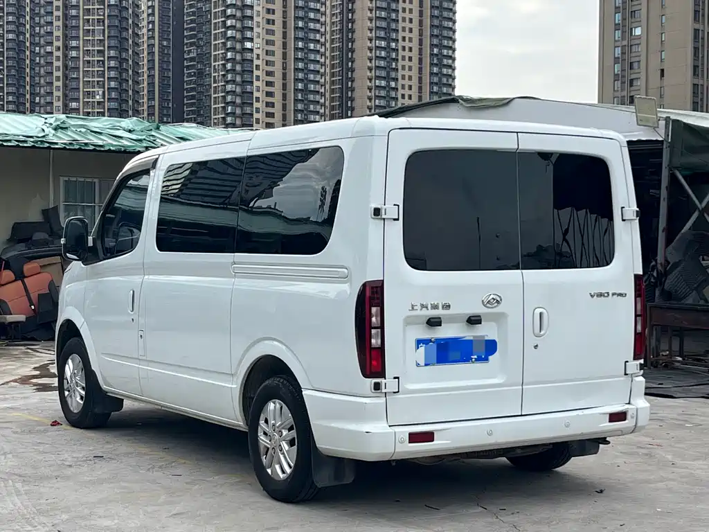 MAXUS V80 — миниатюра 6