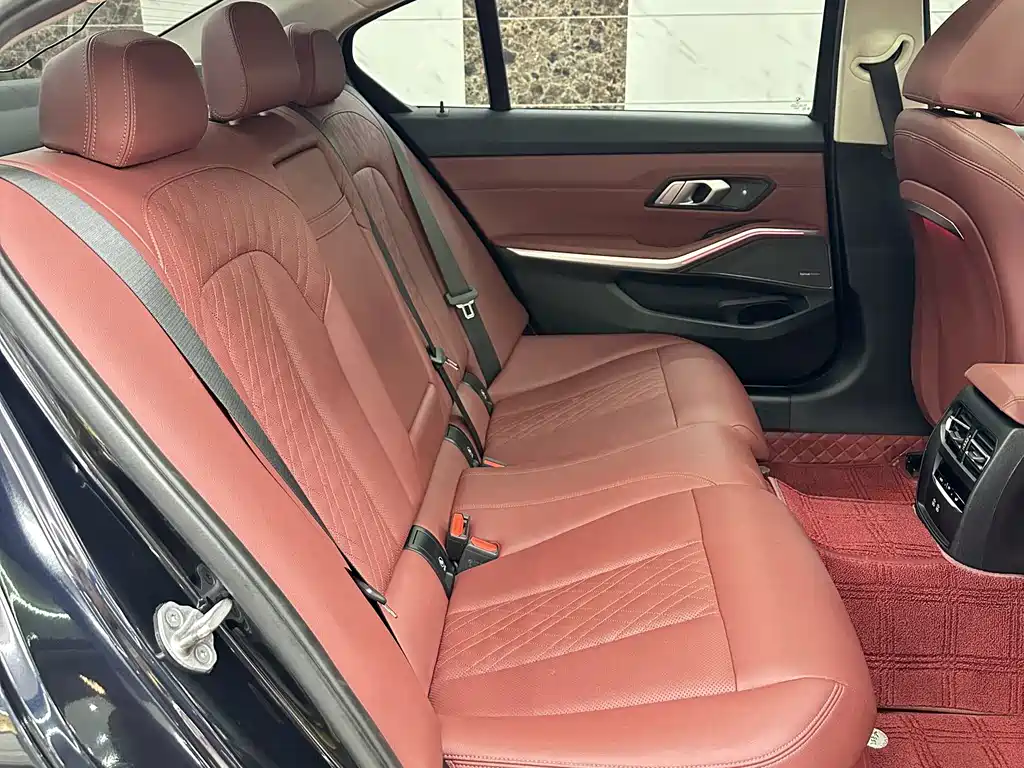 BMW 3 Series — миниатюра 12