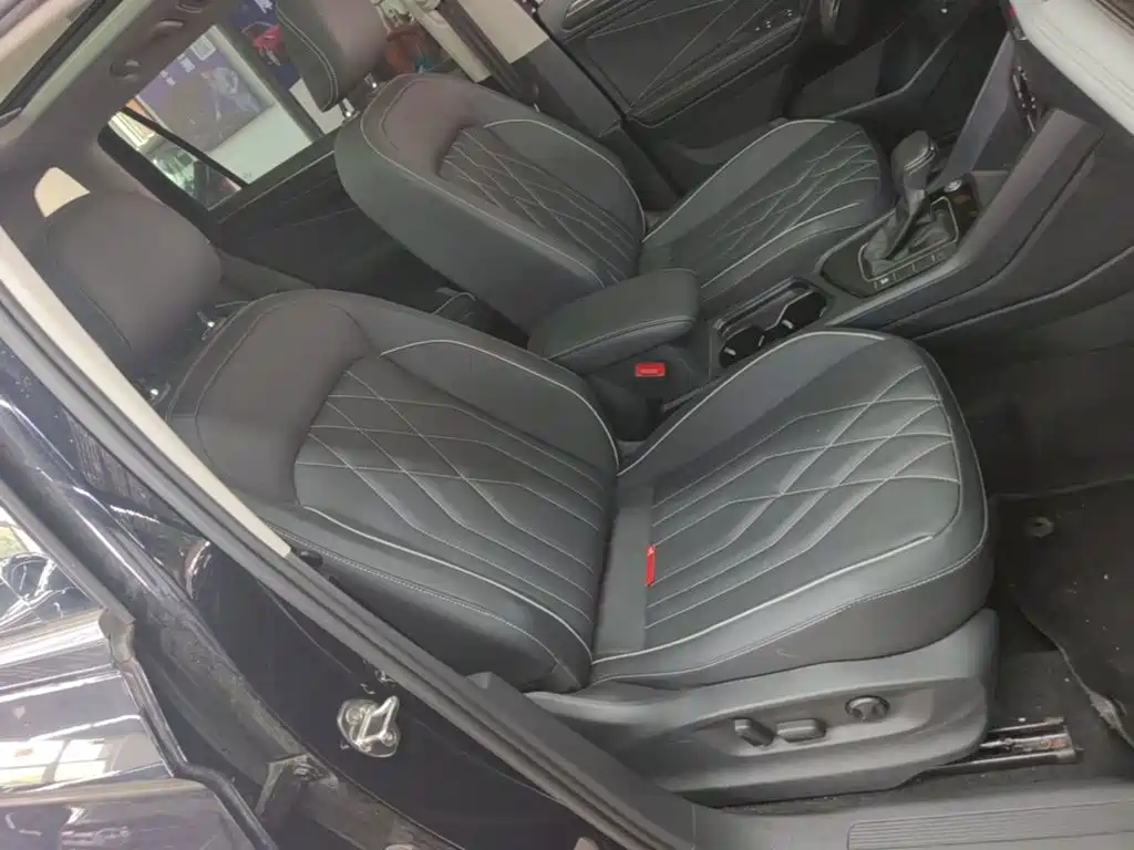 Volkswagen Tiguan L — миниатюра 25