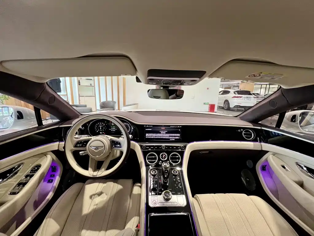 Bentley Continental PHEV — миниатюра 13