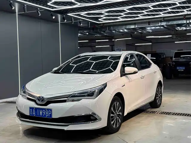TOYOTA COROLLA 2018