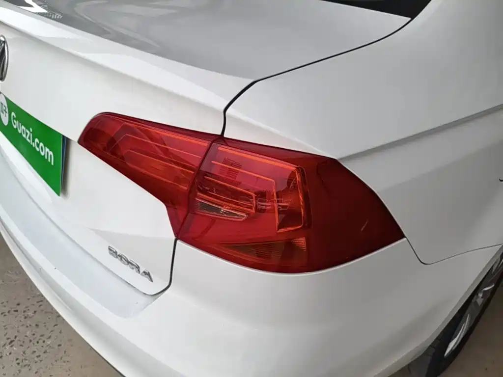 Volkswagen Bora — миниатюра 8