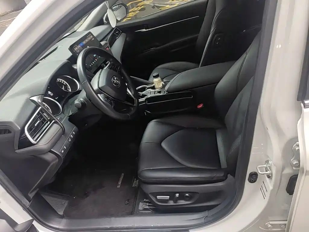 Toyota Camry — миниатюра 15