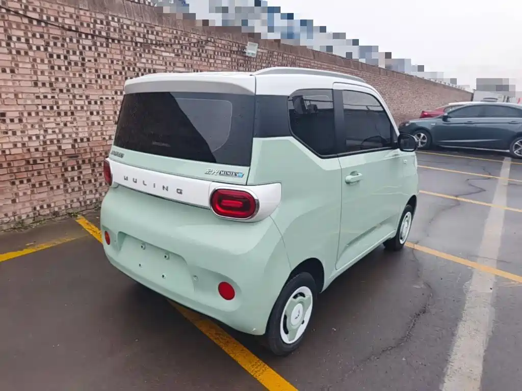 Wuling MINIEV — миниатюра 7
