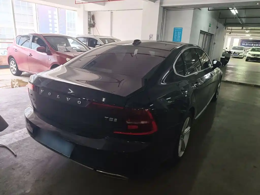 Volvo S90 — миниатюра 7