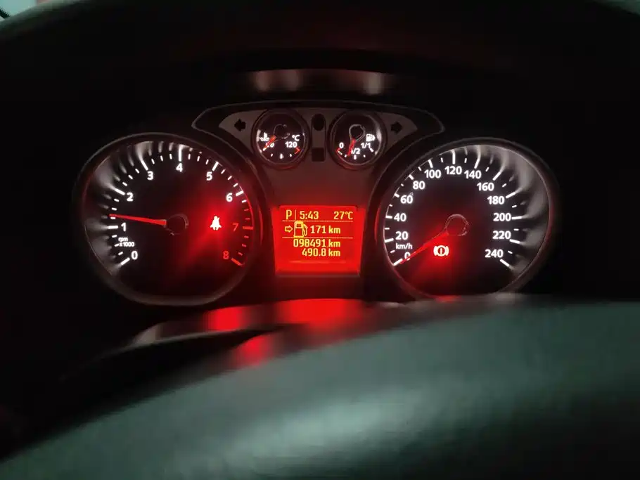 Ford Focus — миниатюра 14