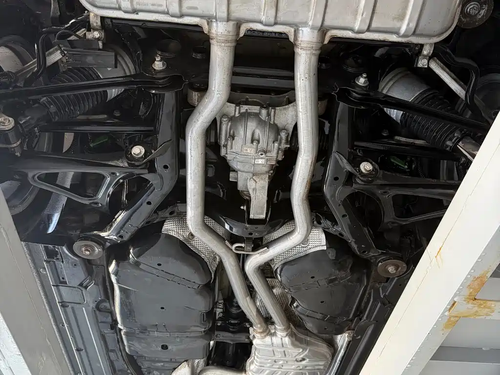 Volkswagen Touareg — миниатюра 25