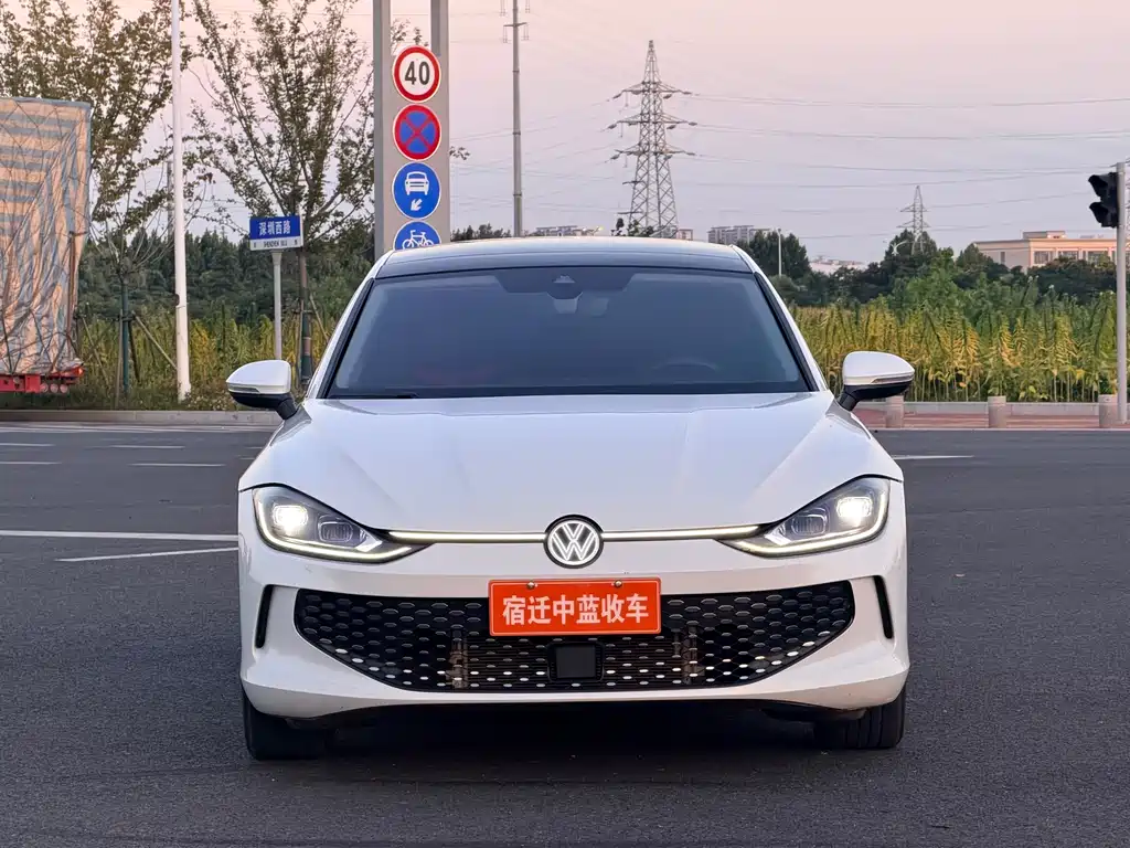 Volkswagen Lamando — миниатюра 2