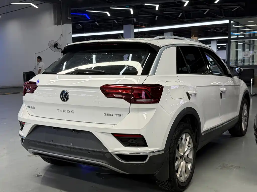 Volkswagen T-Roc — миниатюра 9