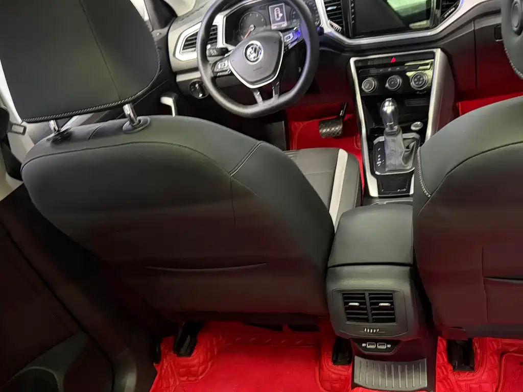 Volkswagen T-Roc — миниатюра 7