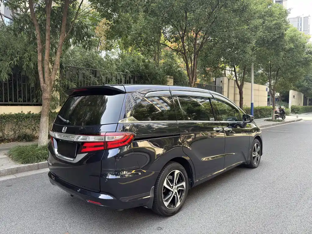 Honda Odyssey — миниатюра 4