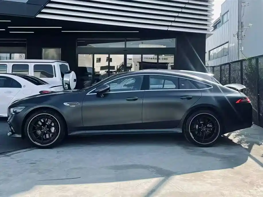 MERCEDES-BENZ AMG GT