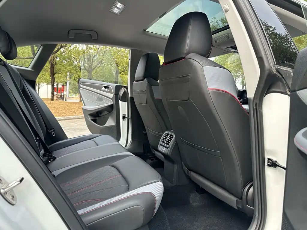 Volkswagen Lamando 2025 L 280TSI DSG