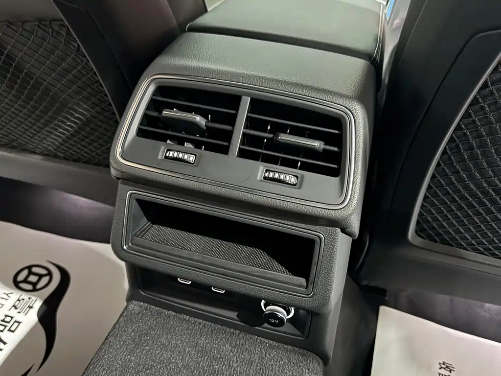 Audi A6L — миниатюра 15