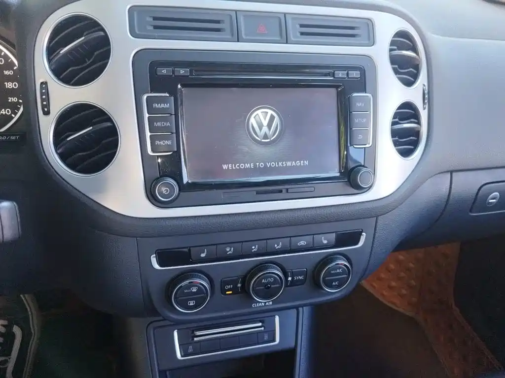Volkswagen Tiguan — миниатюра 14