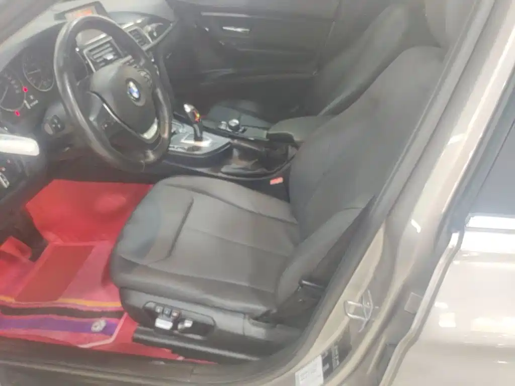BMW 3 Series — миниатюра 11