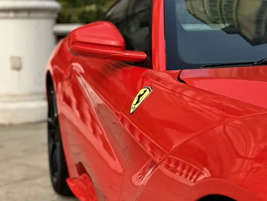 Ferrari F12berlinetta 2013 6.3L