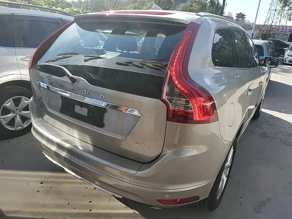 Volvo XC60 — миниатюра 6