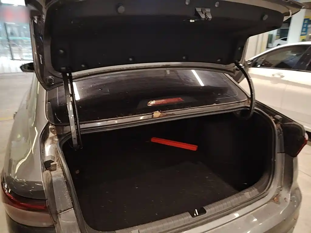 Geely Emgrand — миниатюра 19